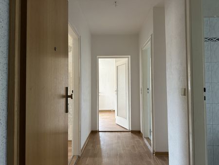 Attraktive 3-Zimmer-Wohnung im Herzen der Stadt – Zentrumsnah mit Balkon - Photo 5