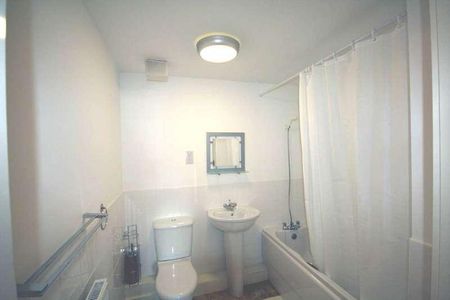 Elphins Drive, Wilderspool Park, Warrington, WA4 - Photo 3