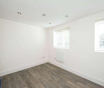 Maybury Gardens, London, NW10 - Photo 4