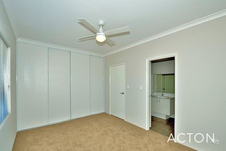 11/9 Lanyon St, - Photo 4