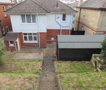Bedroom Detached House In Winton, BH9 - Photo 3