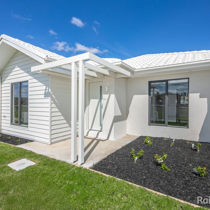 754 Elizabeth street, Sunbury, VIC 3429 - Photo 1