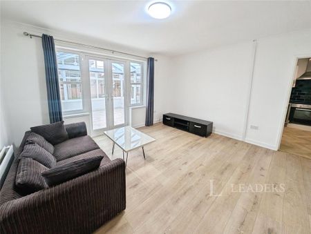 3 bedroom terraced house to rent - Photo 2