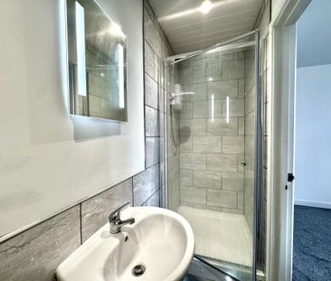 1 bedroom in a house share to rent - Photo 5