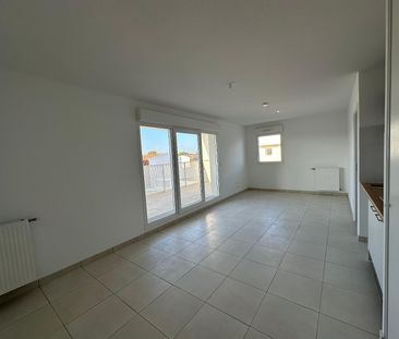 Location Appartement 2 pièces 46m² VILLENEUVE TOLOSANE 31270 - Photo 2