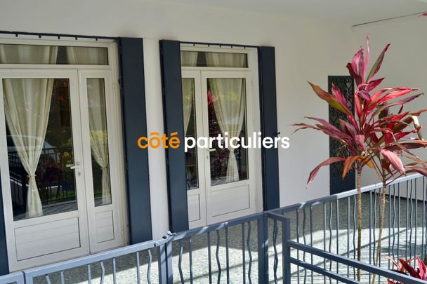 T4, Haut de maison meublé, lumineux et prêt à vivre à Saint-Claude - Photo 1