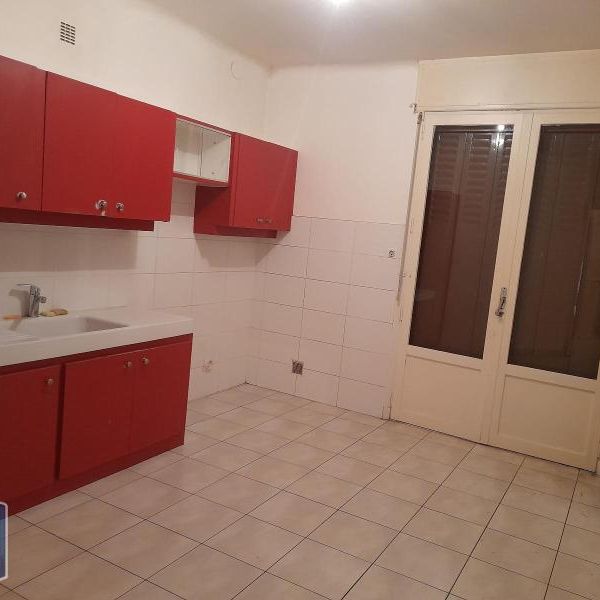 Location Appartement 4 pièces 92m² ST ETIENNE 42100 - Photo 1