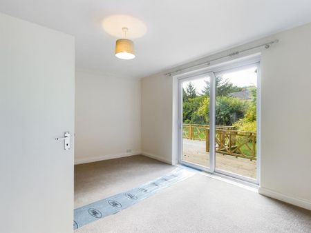 3 bedroom semi-detached house to rent - Photo 2