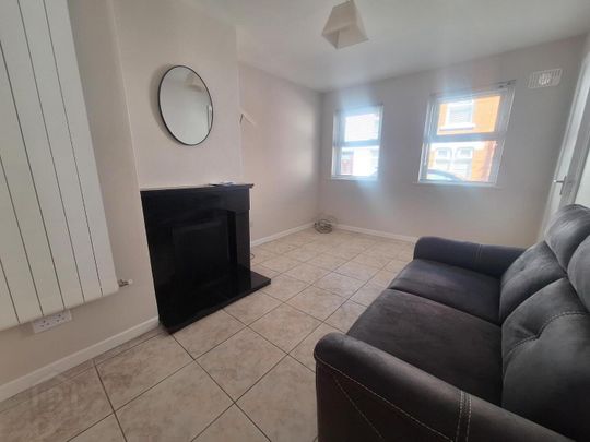 2 Chapel Street, County Westmeath, N37 F6F5, Athlone - Photo 1