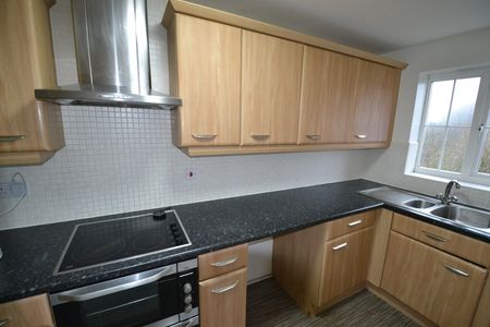 2 Bed Flat, Waggon Road, LS10 - Photo 5