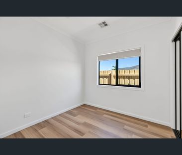 85 Tower Street, Thornhill Park, Vic 3335 - Photo 3
