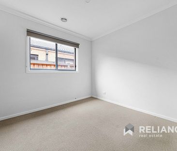 Modern Family Living in a Thriving Community - Gardening Services I... - Photo 1