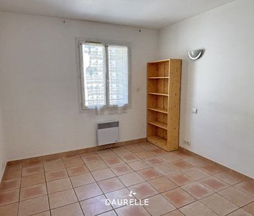 Location Appartement 3 pièces 56m² CHATEAURENARD 13160 - Photo 3