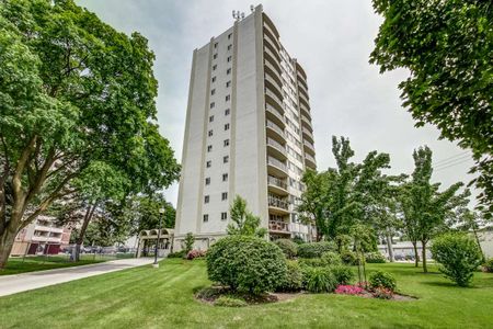 Pine Terrace Apartments - 2 Bedroom - Photo 4