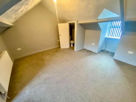 2 bedroom flat to rent - Photo 3