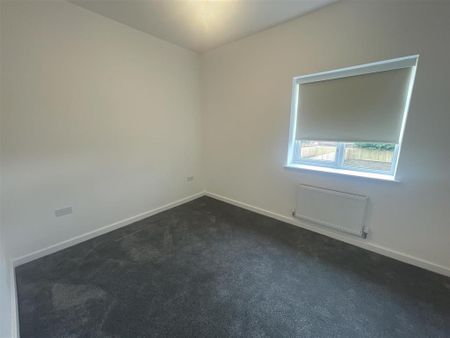 4 bedroom detached house to rent - Photo 5