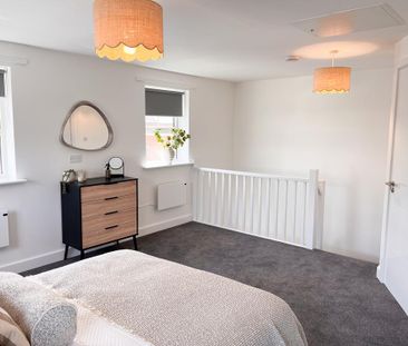 2 bedroom semi-detached house to rent - Photo 4