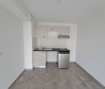 Location Appartement 2 pièces 46m² PERPIGNAN 66000 - Photo 2