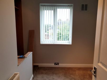 3 bedroom terraced house to rent - Photo 5