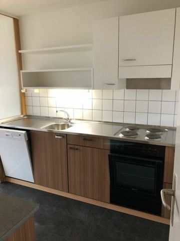 Premier mois gratuit - Appartement de 4,5 pièces, 3ème étage beau soir soleil - Photo 2