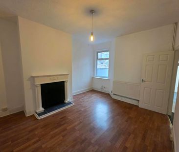 2 Bed Terraced House, Martin St, M5 - Photo 1