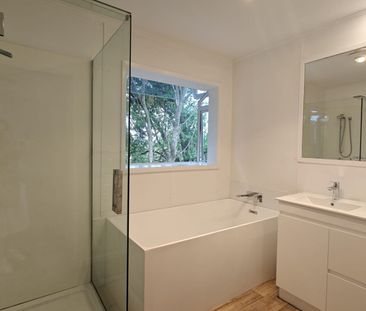 Property Management13A Aralia Road, Sunnynook - House for Rent - Photo 6