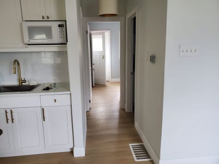 For Lease - 27 Lambton Avenue, Toronto, Ontario - Photo 2