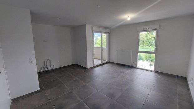 location Appartement T2 DE 43.9m² À SAINT EGREVE - Photo 1