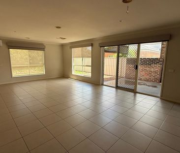 3 BEDROOM HOME IN KIALLA ! - Photo 1