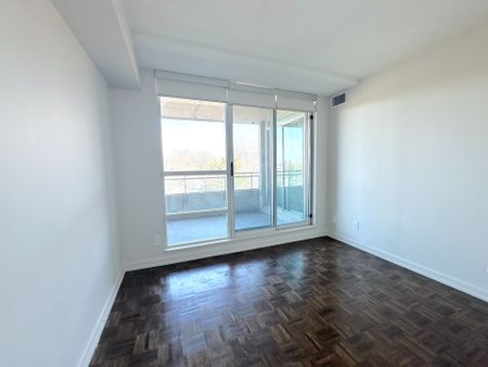 For Lease - 17 Brookbanks Drive Unit# 703, Toronto, Ontario - Photo 2