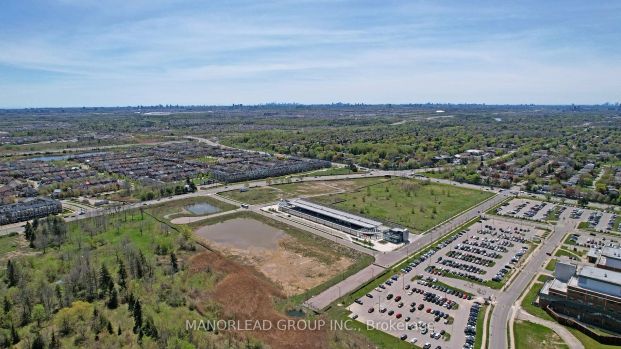 Detached Home For Lease | N9257154 - Photo 1