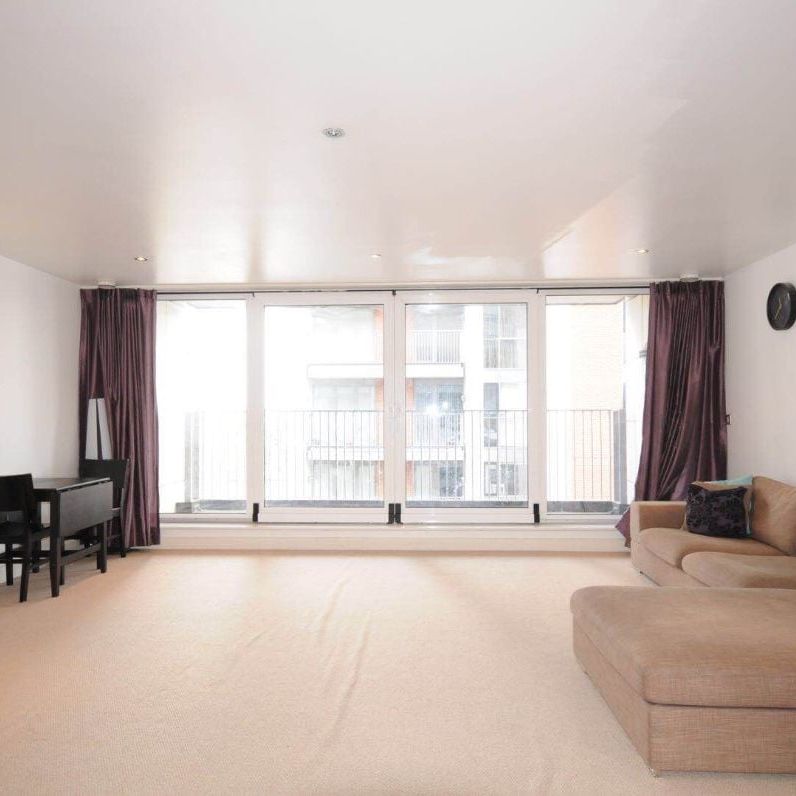 2 Bed Flat, Balearic Apartments, E16 - Photo 1