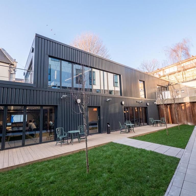 Studio to rent - Photo 1