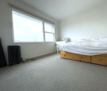 Spacious 4-Bedroom Family Home in Prime Bucklands Beach Location - Photo 6