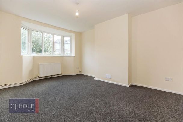 4 bedroom semi-detached house to rent - Photo 1