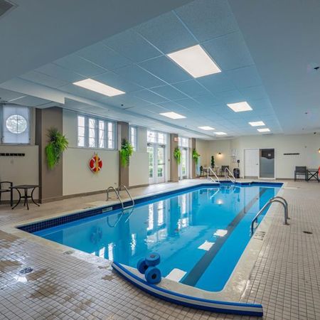 4 1/2 Immeuble prestigieux 55+ Services complets Mtl - appartement / logement à louer Montréal Sainte-Geneviève - Photo 3