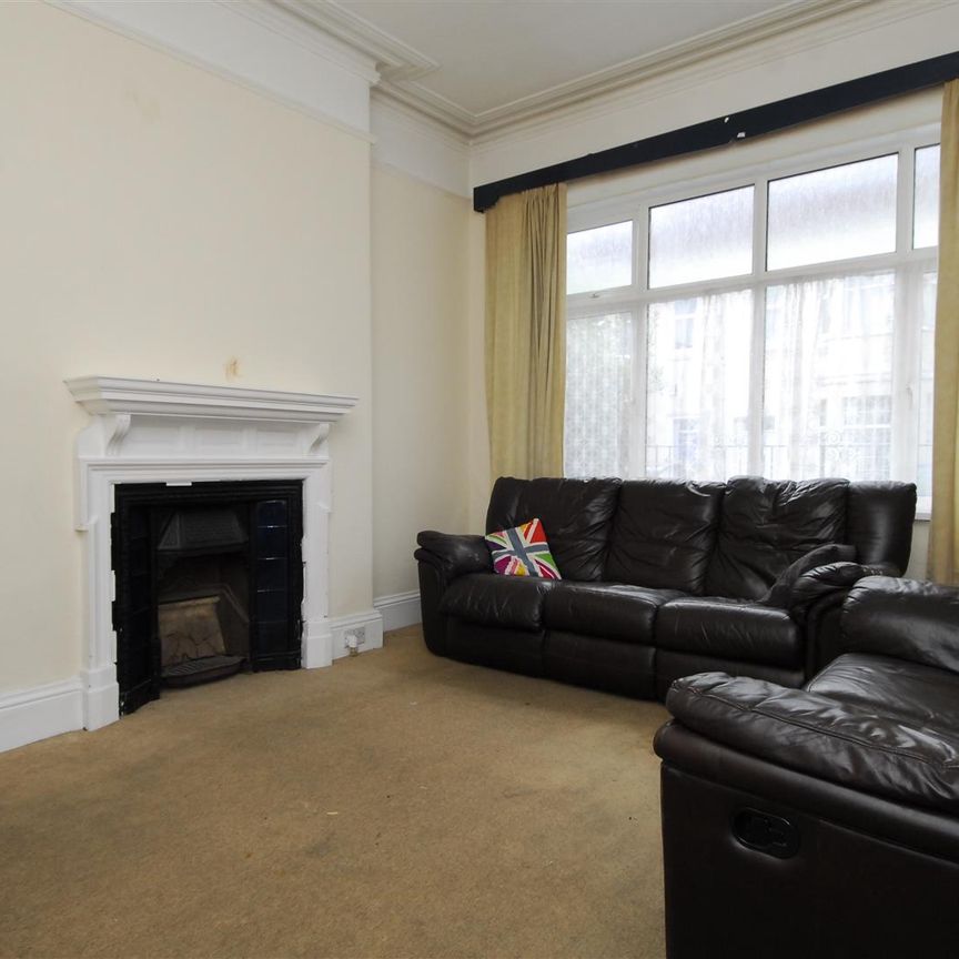 Addison Road, Plymouth - Photo 1