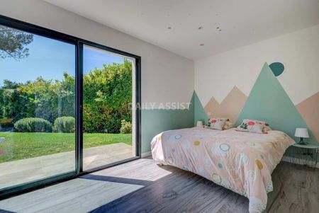 Tout savoir sur cette maison à Saint-Marc-Jaumegarde - Photo 4