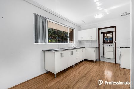 3 x 1 Home for Rent in Wanneroo! - Photo 5