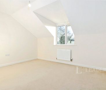 3 bedroom house to rent Willowcroft Way, Cringleford, Norwich, NR4 - Photo 3