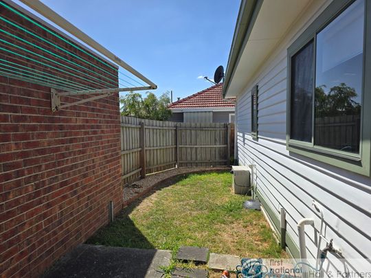 1 / 15 Janice Grove, Dandenong - Photo 1