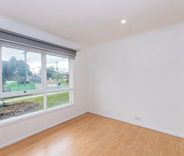 38 South Gateway, Avondale Heights VIC 3034 - Photo 6