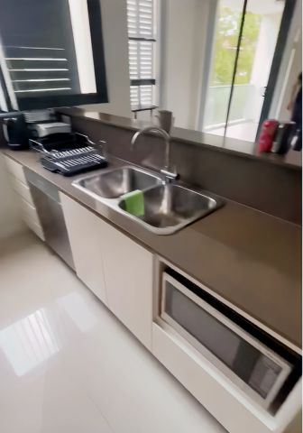 1 bed 1 bath*210 - Photo 2