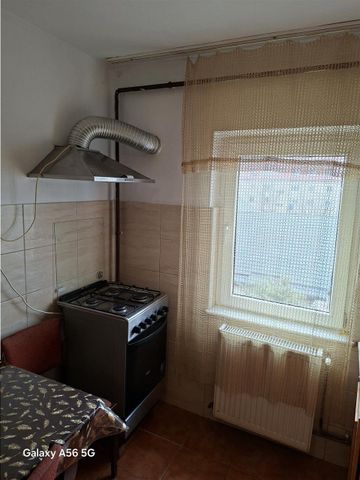 Apartament 3 camere, cu centrala proprie - Fotografie 5