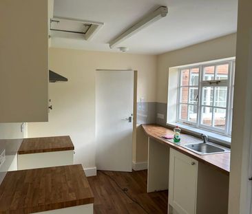 1 Village Lodges, Weston-Under-Lizard - Photo 6