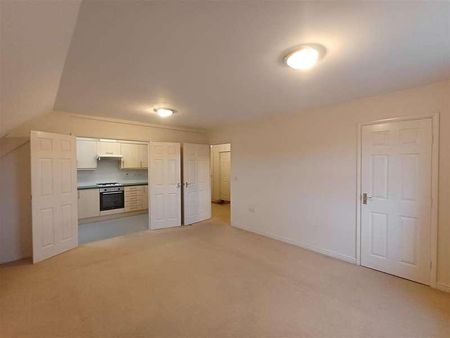 James Meadow, Langley, Berkshire, SL3 - Photo 4