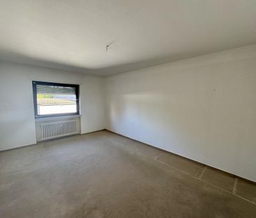 Güdingen! 4-ZKB Wohnung mit Balkon und Garage! - Photo 2