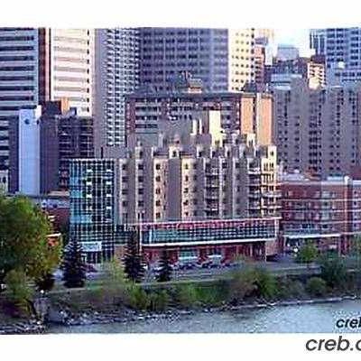 Penthouse 1 bedroom in Chinatown! - Photo 1