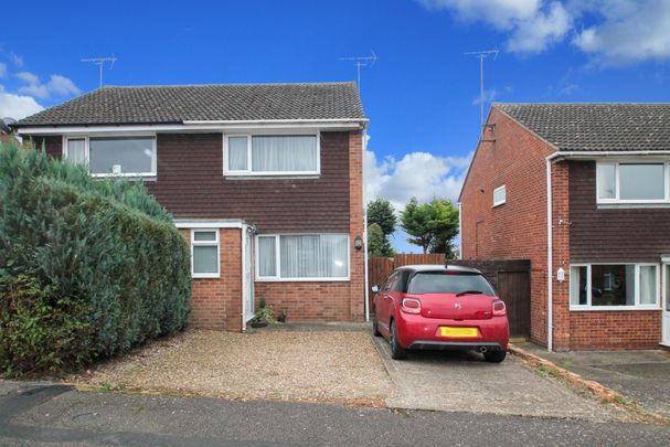 Hillcrest Close, Thrapston - Photo 1