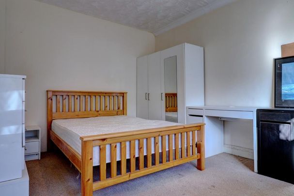 1 bedroom parking to rent - Photo 1